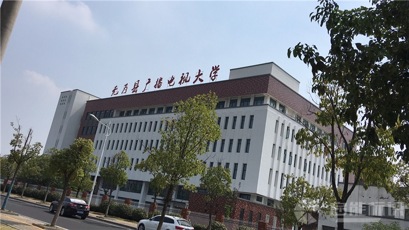 學(xué)校標(biāo)識(shí)